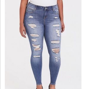 Torrid Premium Bombshell Skinny Jean, 18S